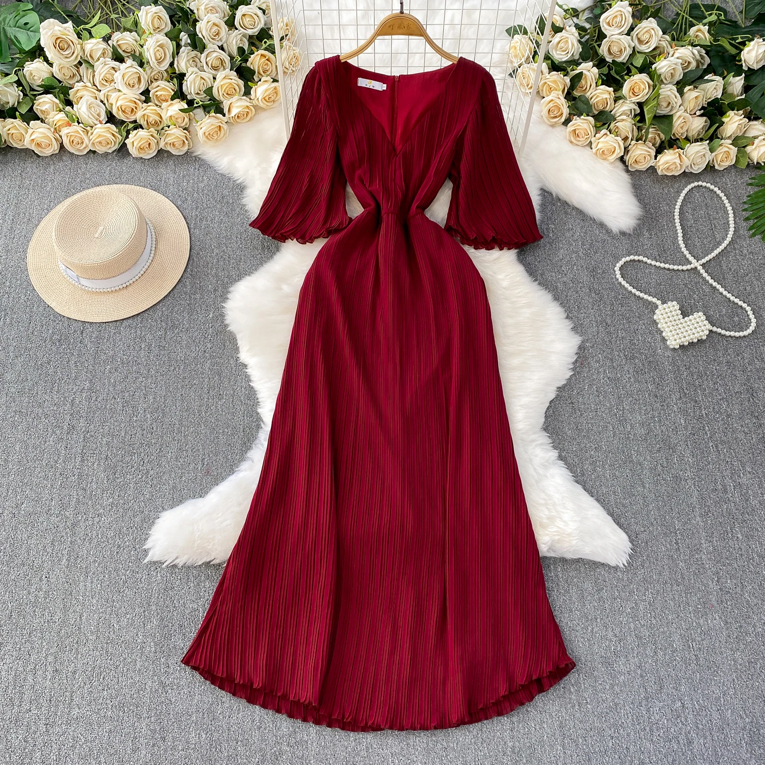 Boutique Wholesale 2025 Summer New Fashionable Temperament V-neck Flare Sleeves Fitted Waist Slimming A-line Women's Dress Boutique Wholesale 2025 Summer New Fashionable Temperament V-neck Flare Sleeves Fitted Waist Slimming A-line Women's Dress