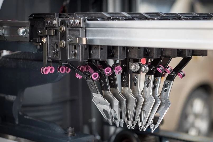 MaxZing Professional Computerized Flat  Knitting Machine  Knit All Kind of Weaving Pattern About Sweeter