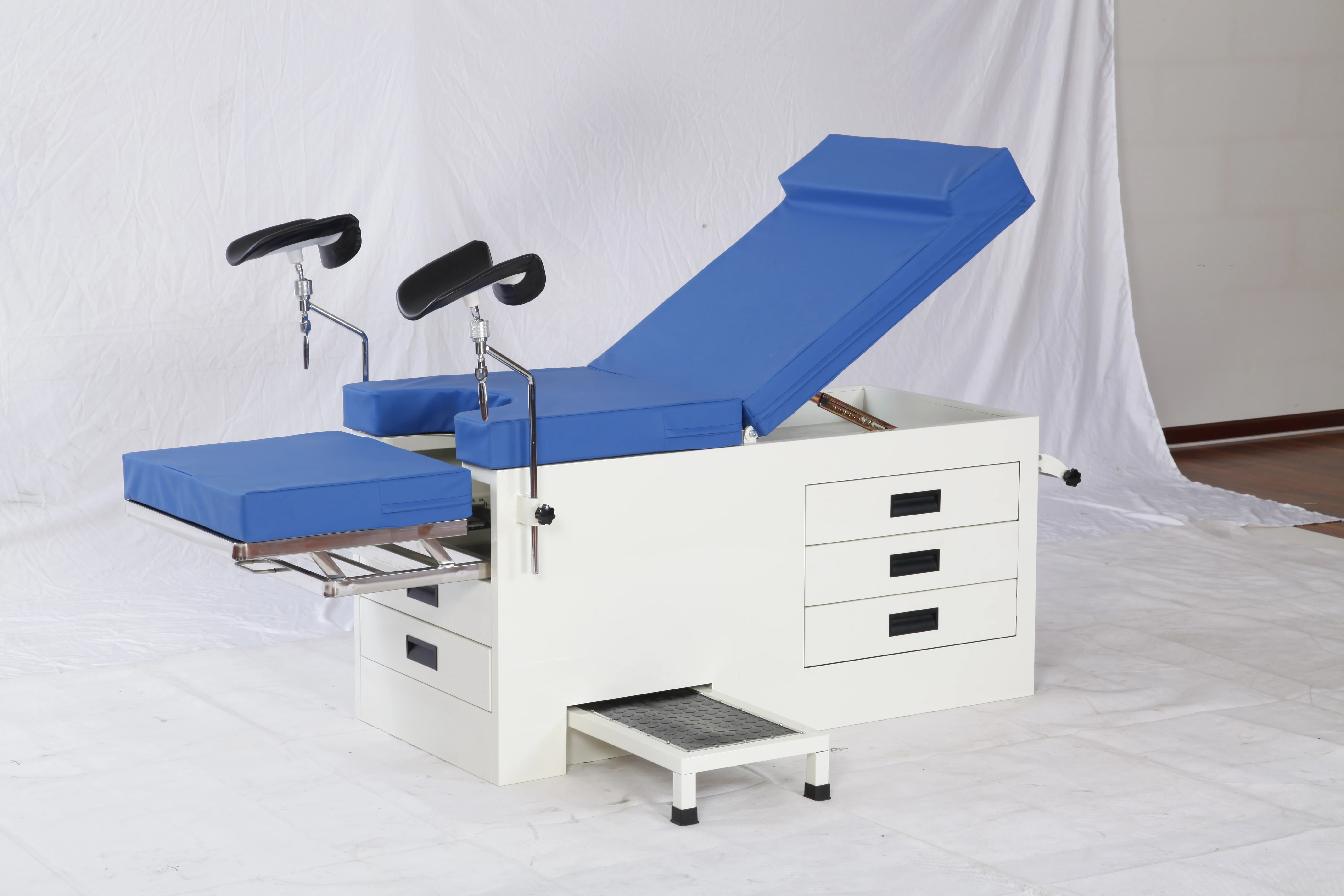Luxury Obstetric Bed with Drawers and Battery and Plug Hospital Delivery Bed