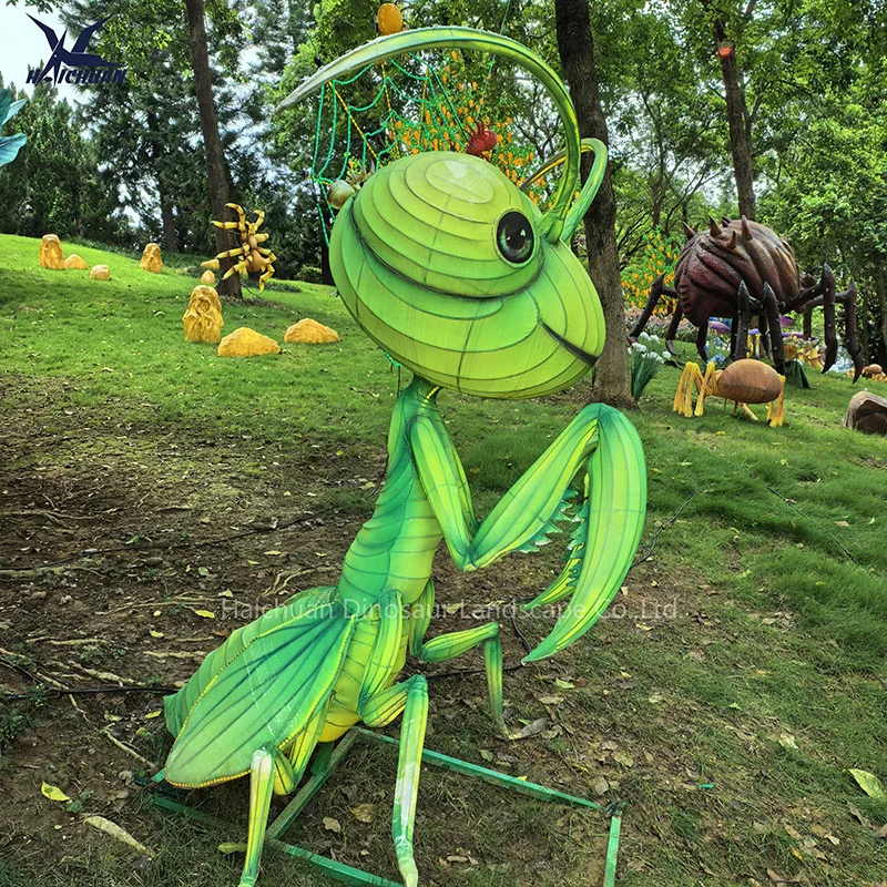 Chinese Silk Lantern Supplies Handcraft Giant Insect Silk Lantern Mantis for Garden Park