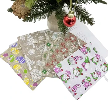 Custom Christmas Pattern Linen Drawstring Gift Bag Hot Selling Cotton Material Candy Packaging Food Christmas Product Printing