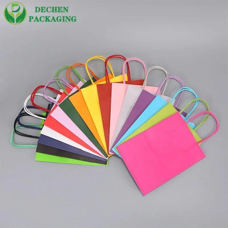 Sacs cadeaux en papier avec poignées pour toutes les fêtes