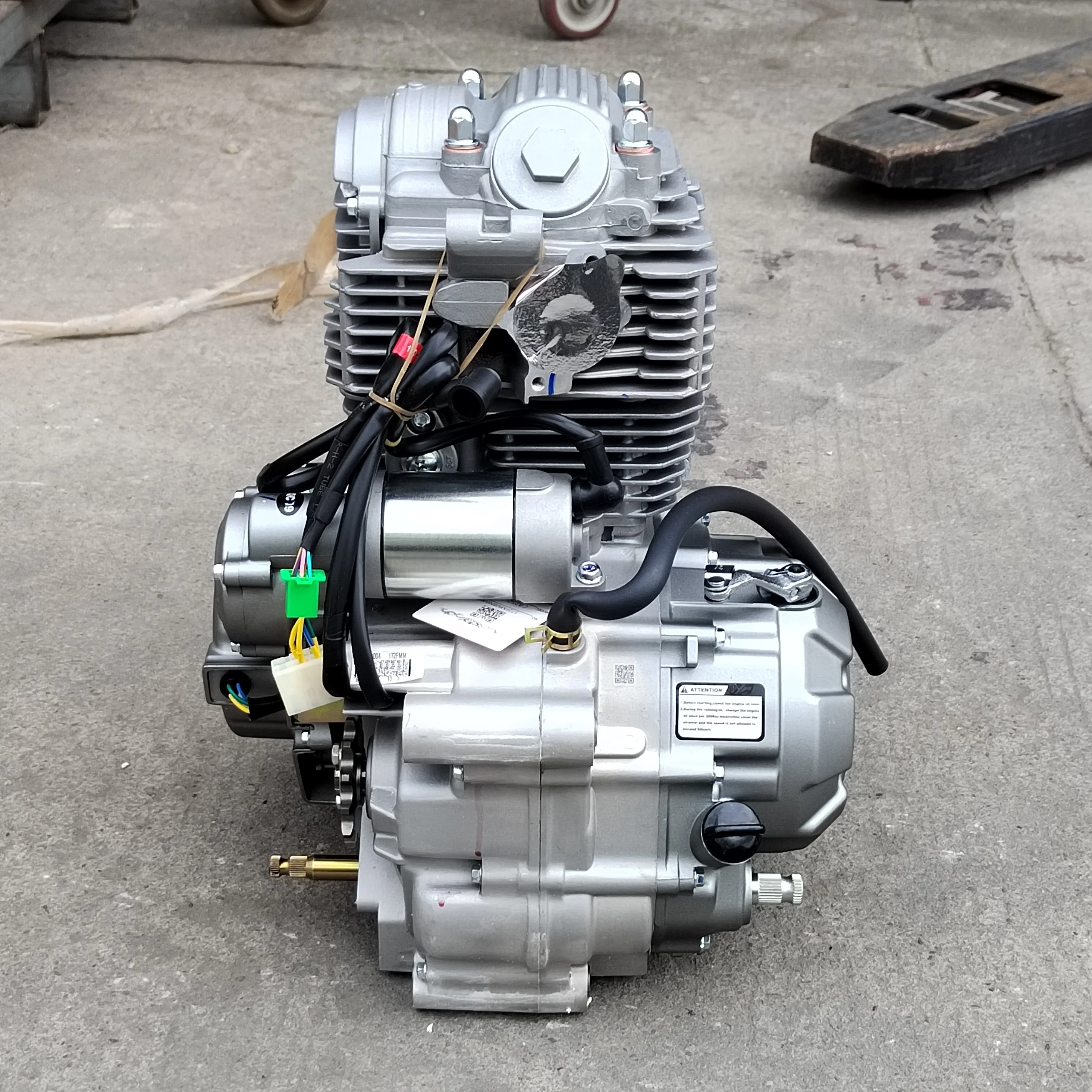 Zongshen CB250-F Air-Cooled Engine - 250cc 4-Stroke Motorcycle