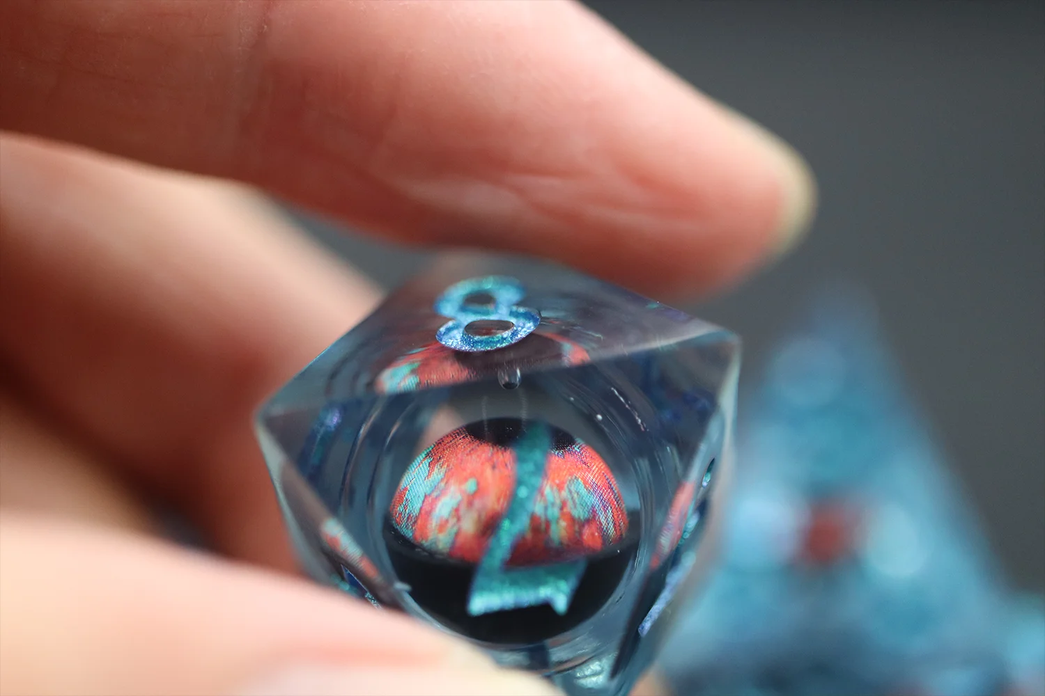 Custom 16mm Dnd Blue Dice Board Game Resin sharp Edge D4-d20 Polyhedral Dice Include Blood Eyes 7pcs Dice Set details