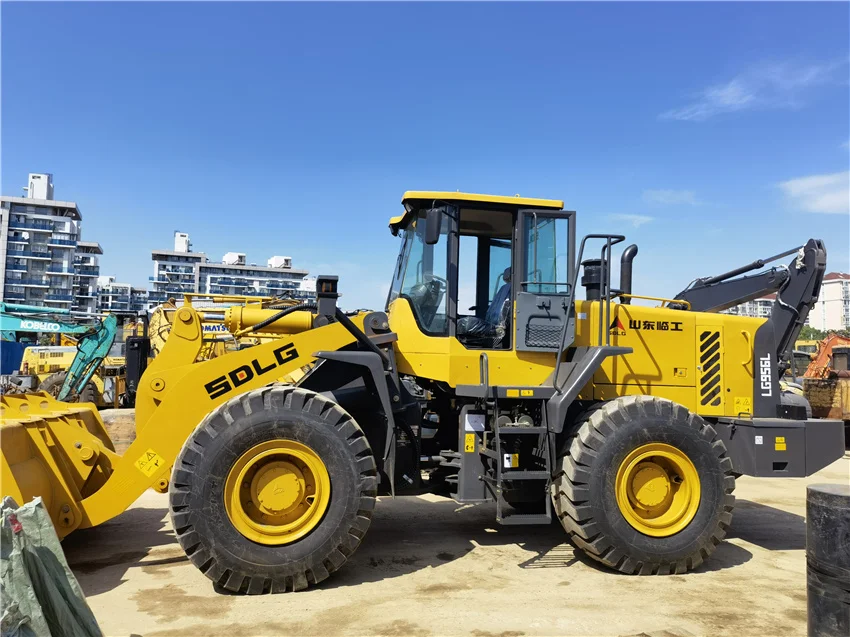 プードル 4 PCS Fuel Injector 6204-11-3500 for Komatsu 4D95 4D95L