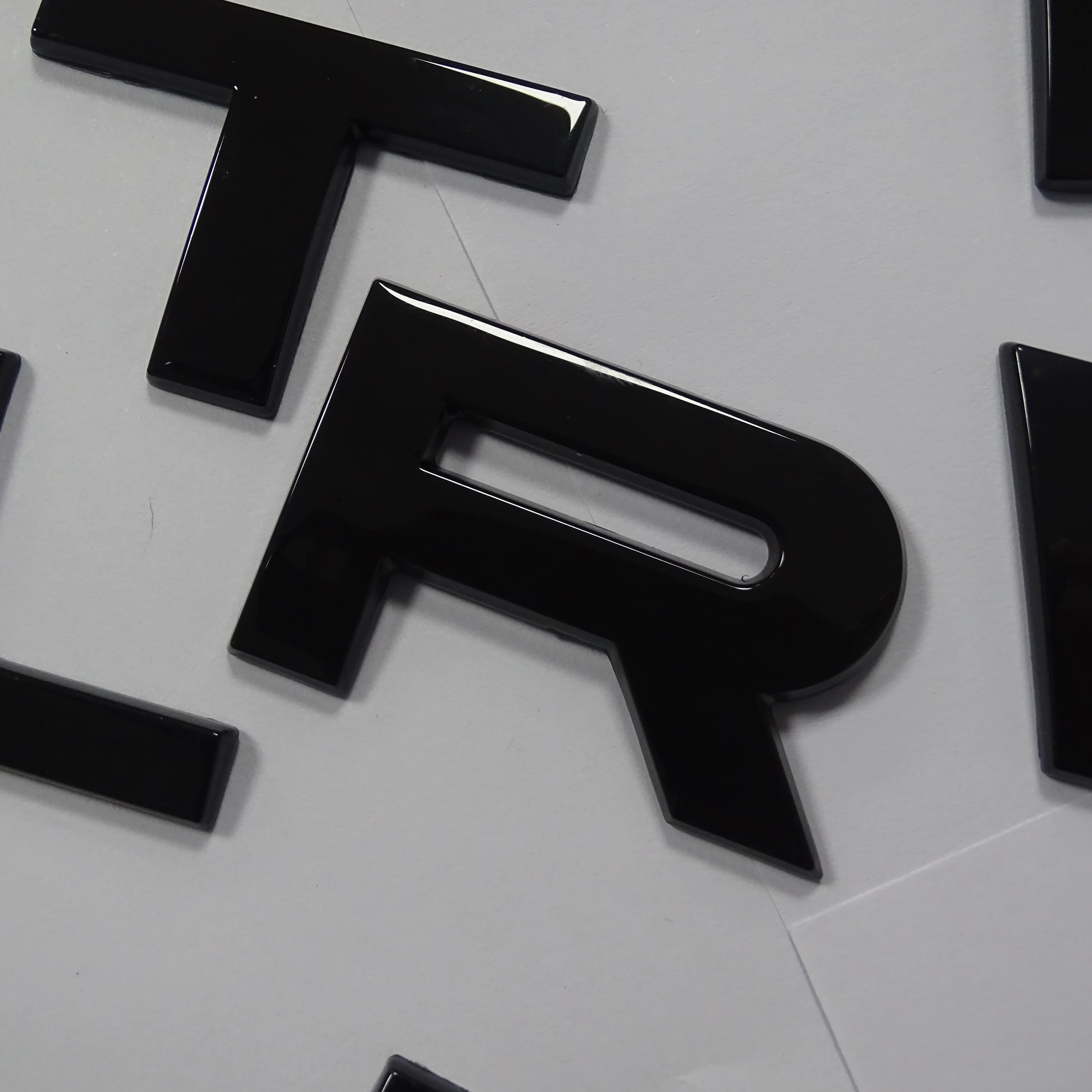 Car Bonnet and Trunk Logo Name Adhesive Chrome Letters&Numbers for RANGE ROVER Auto Badge Parts Decoration Stickers