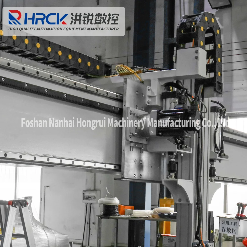 Hongrui Two-position Automatic Gantry Manufacturing Machine for Woodworking Industry