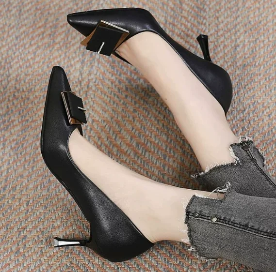 Hotsale Pretty Good Quality Fancy Pointed Toe Elegant Women Shoes Ladies Thin High Heel Shoes