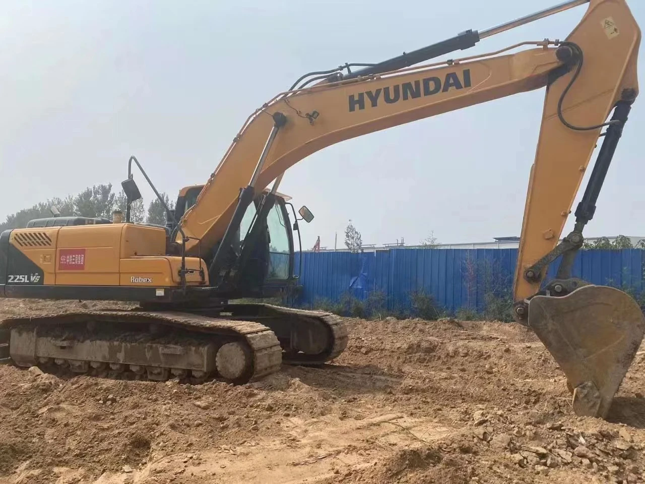 Used Excavators Crawler Excavator Digger Hyundai 225 Vs 21ton 22ton ...