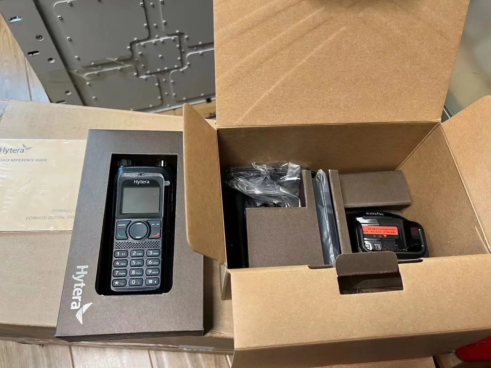 Hytera Pd98x PD982/pd785/pd980/pd986/pd988 Professional DMR Portable Two-way Radio UHF DMR Walkie Talkie