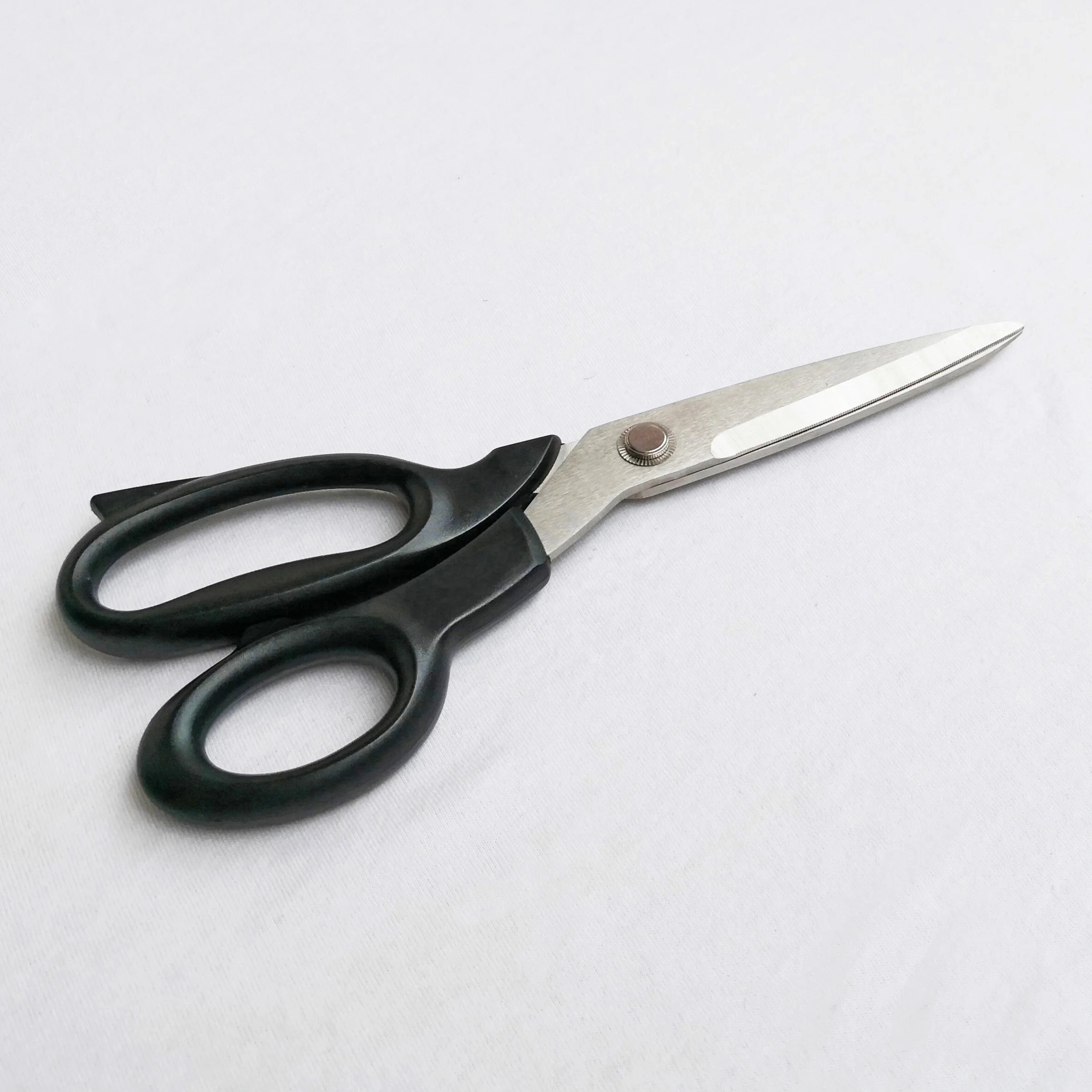 8″ professional Stainless steel tailoring scissors with plastic handle for cutting cloth of sewing