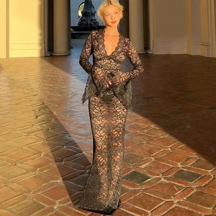 Fashion Women's V-Neck See-Through Club Wear Elegant Trumpet Sleeve Bodycon Hip-Wrap Lace Dress