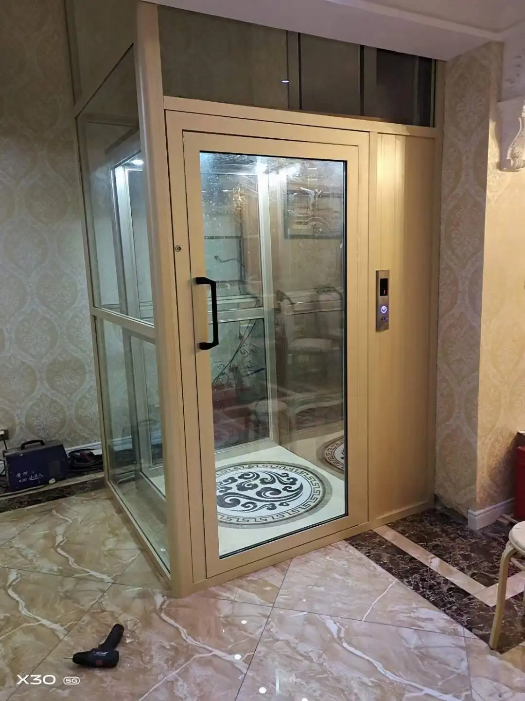 Safe Convenient Silent Home Lift Customized Home Hydraulic Elevator Low Cost with Derrick House Lift