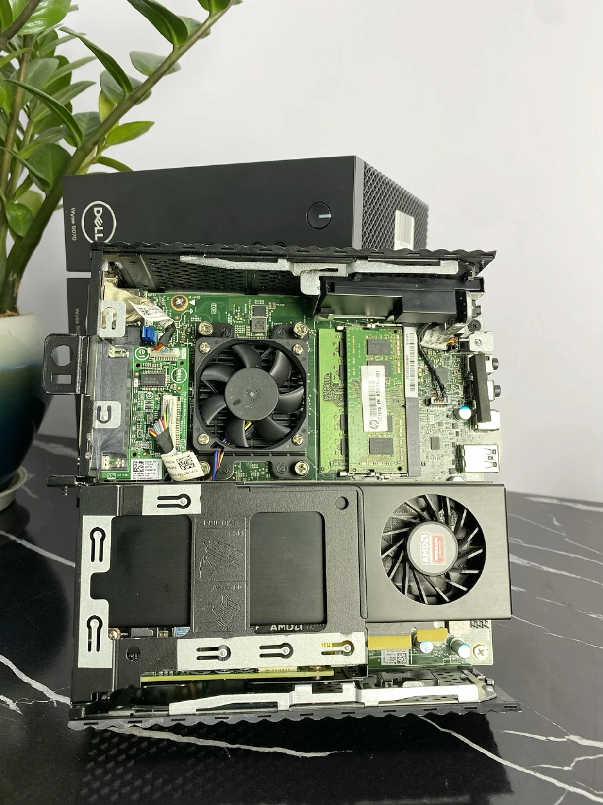 Dell Wyse 5070 シンクライアントPCワークステーション（4K対応ミニPC