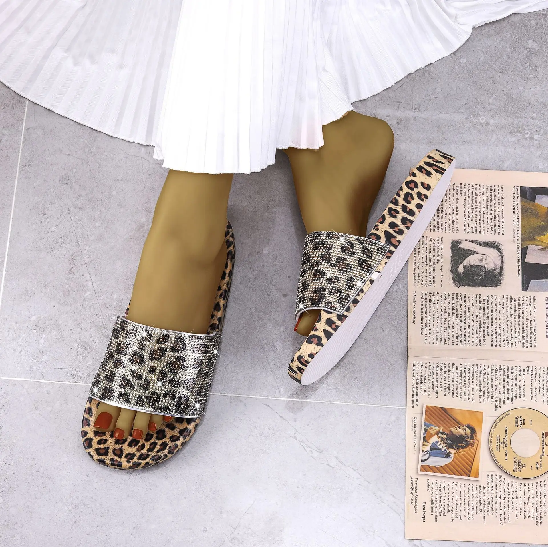 2022 Flip Flops Slippers Women"e;s Shoes Pvc Leopard Print Fashion Rhinestone Flat Slippers