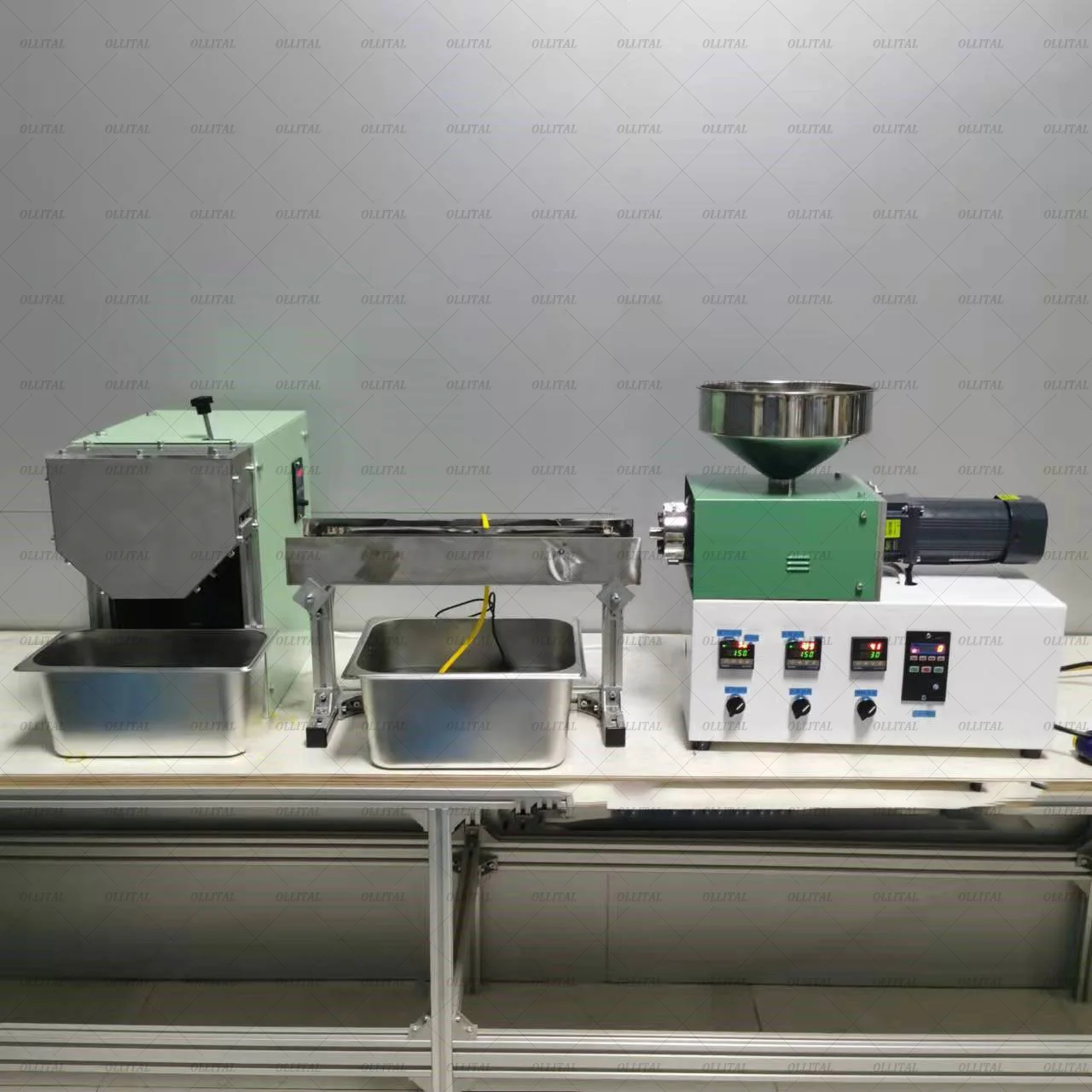 Desktop Injection Molding Machine Single Screw Extruder Plastic Extruder Machine for Recycling Extruder Plastic