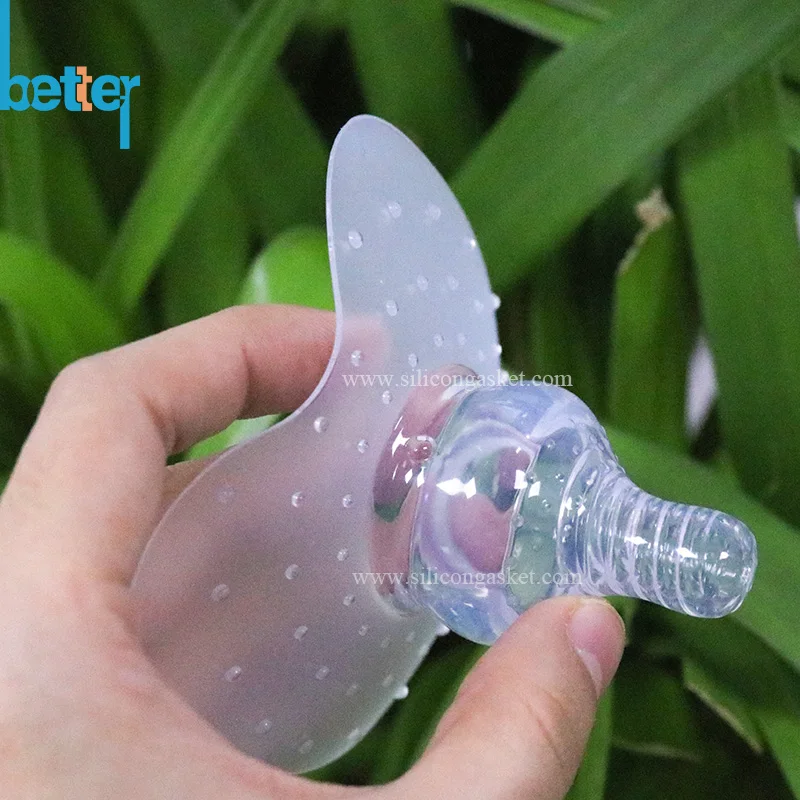 Silicone Nipple Shield for Breast Feeding with Plastic Box