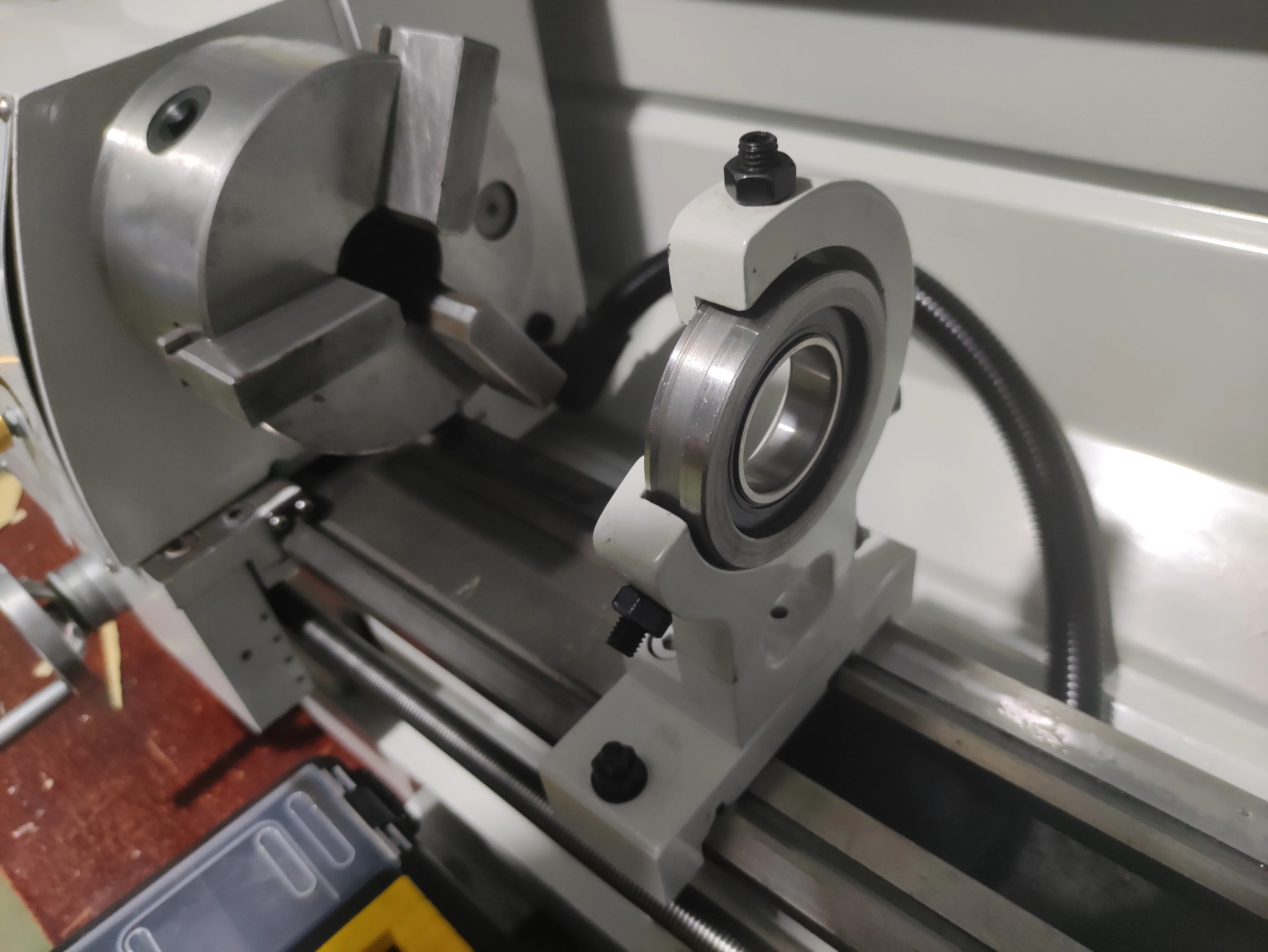 TD 1800 ダブルチャックマニュアル旋盤キュー修理機械