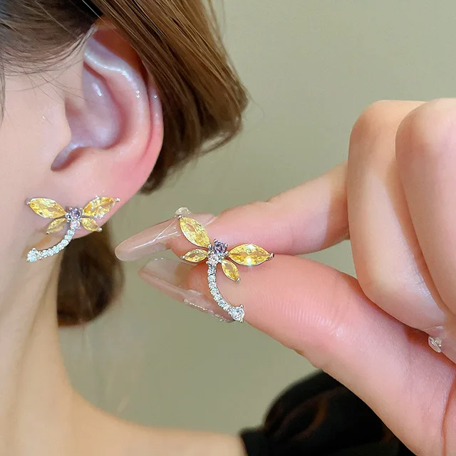 Silver Needle Creative Dragonfly Zircon Simple High end Light Luxury Unique New Exquisite Wholesale Stud Earrings for Woman