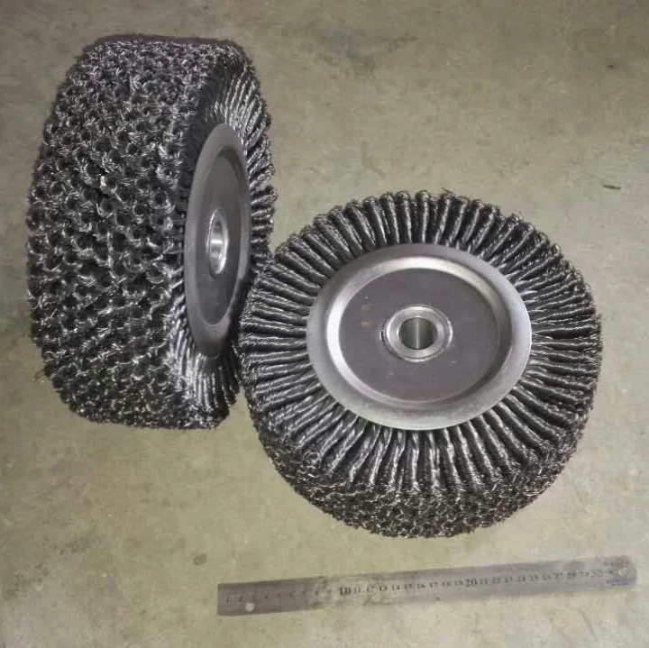 Longer Working CutBack Twisted Wire Roller Brushes for Pipelines and Weld Cleaning