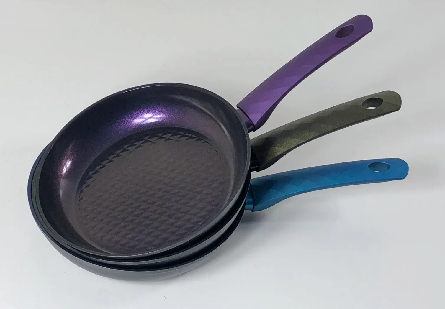 High Quality 3D Emboss Diamond Non Stick Frying Pan with Ceramic Coating Induction Bottom Make Cooking Easyer