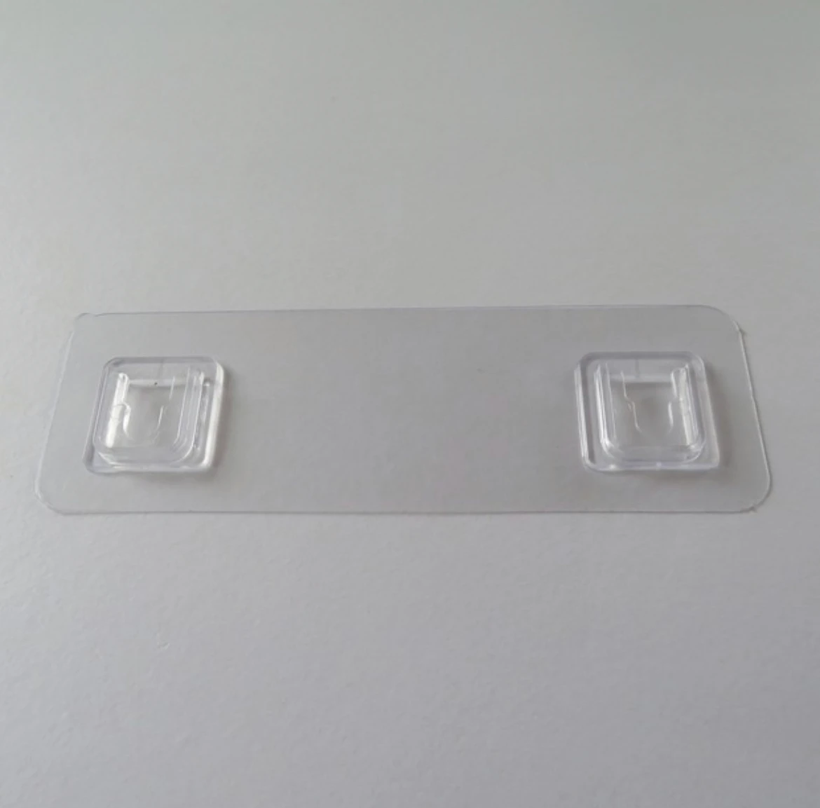 To sample processing traceless paste plastic accessories U - type buckle transparent child mother paste back glue custom supplier