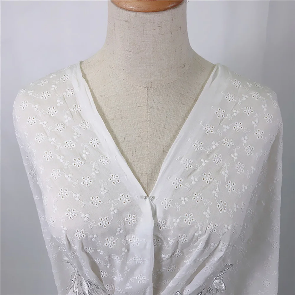 China High Quality Custom Water Soluble Lace 100% Cotton Eyelet Fabric  Embroidered Cloth Cotton Embroidery Fabric for Dress