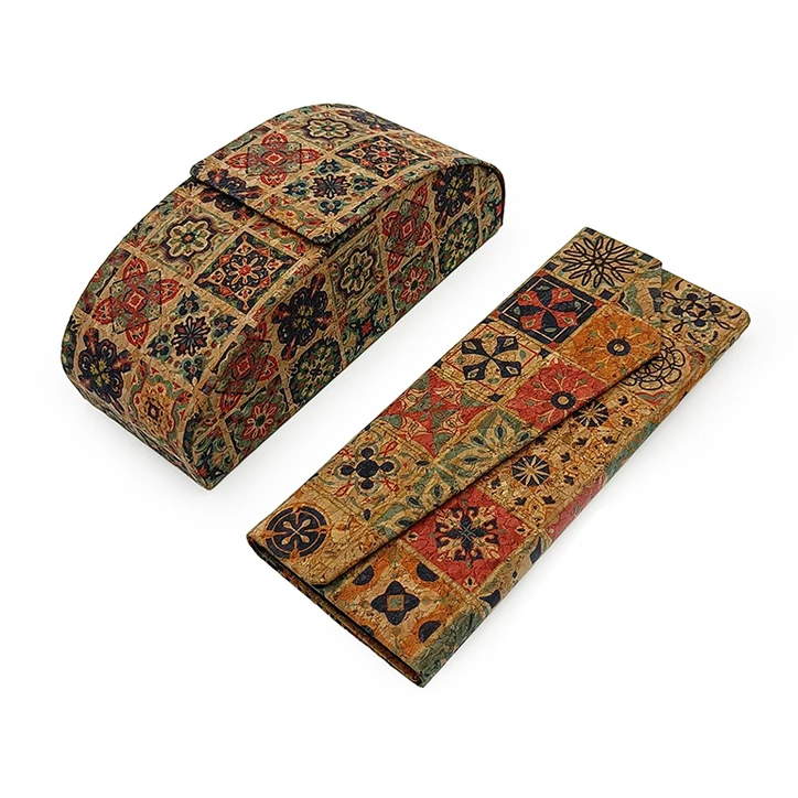 Cork Wooden Magnetic Triangle - Foldable Eyeglasses Case