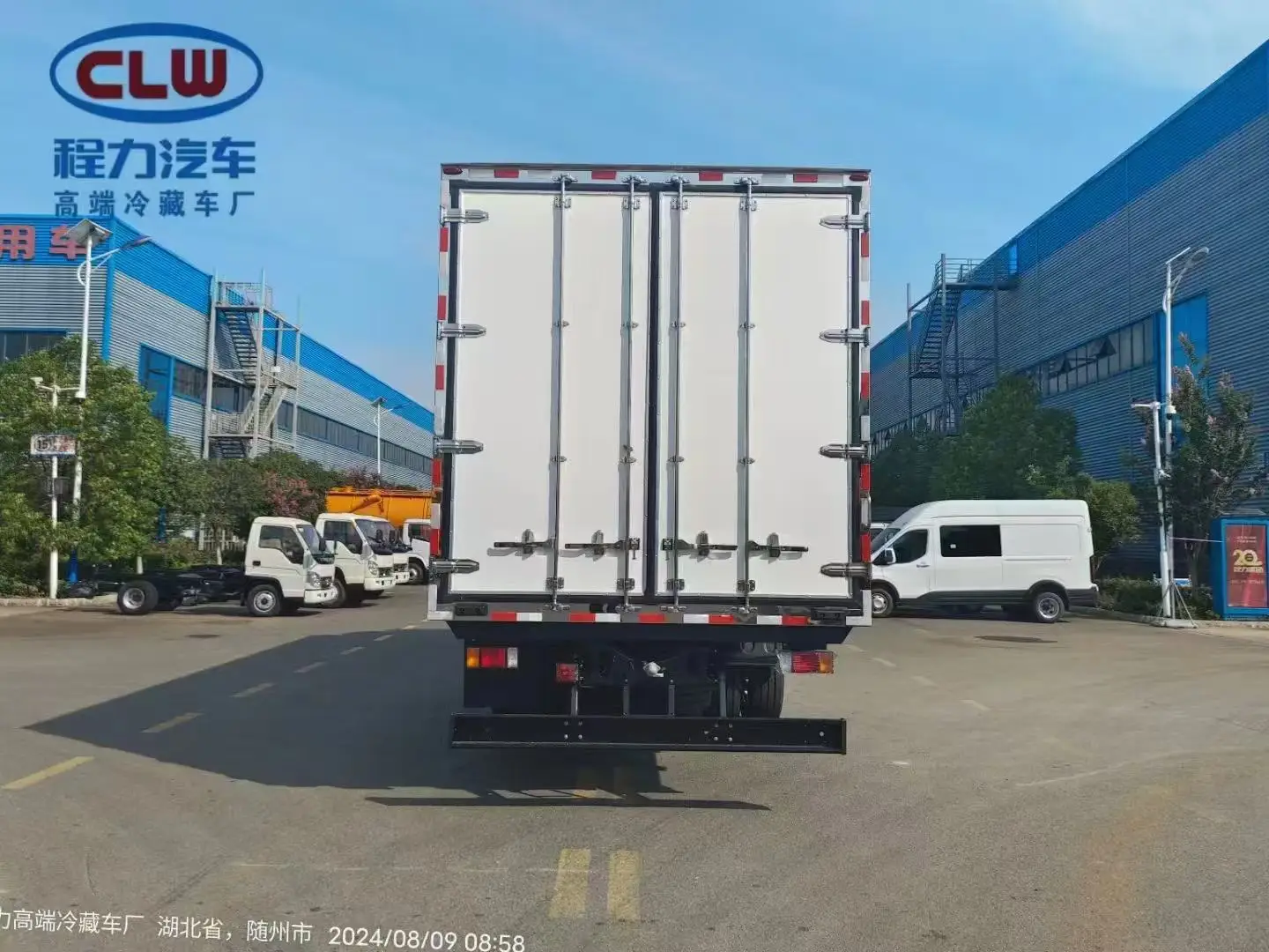 product isuzu fvr 18 tons diesel engine refrigerator truck euro5 condition hot king manual cooling system new condition-6