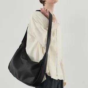 A-346 Korean Fashion Women's Shoulder Bag Large Capacity Zipper Closure Crossbody Bag Soft Surface New Pure Color Made PU