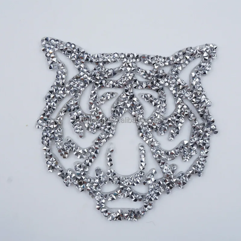 Free sample Wholesale cartoon heat transfer patch 3d diamond beads bear patch iron on for hats