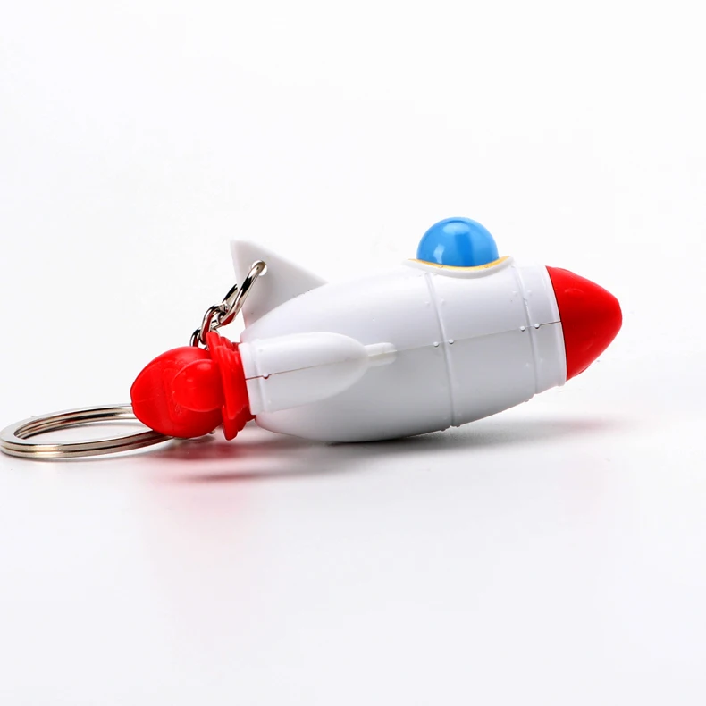 LED Airship Keychain Spacecraft Keyring Spaceship Keyholder UFO Key Chain Light up Rocket Toy Creative Gifts Souvenirs