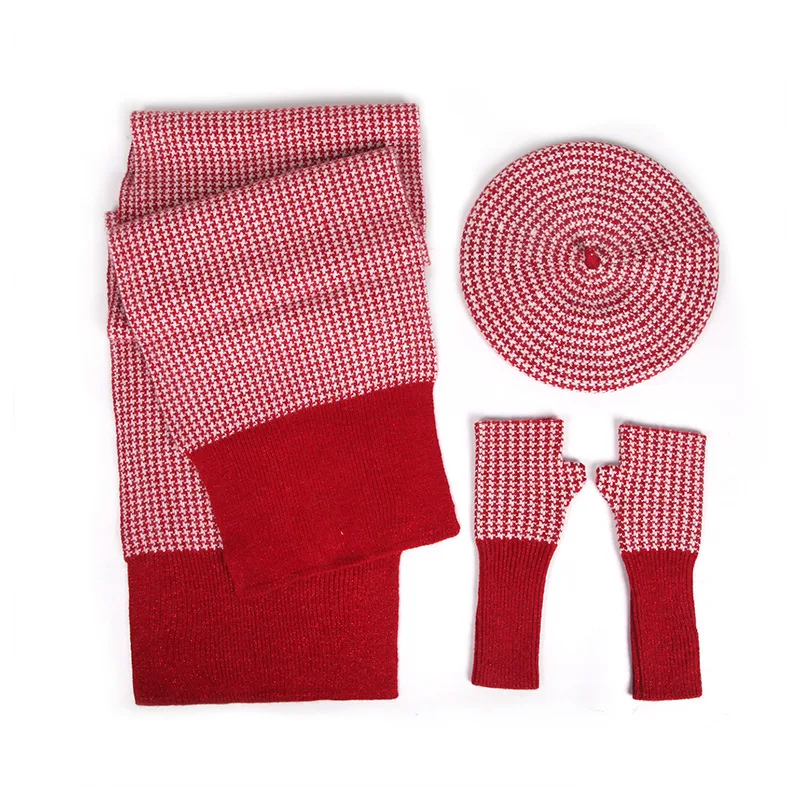 Winter Warmth with Fashion: Red Houndstooth Beret Set display picture 1