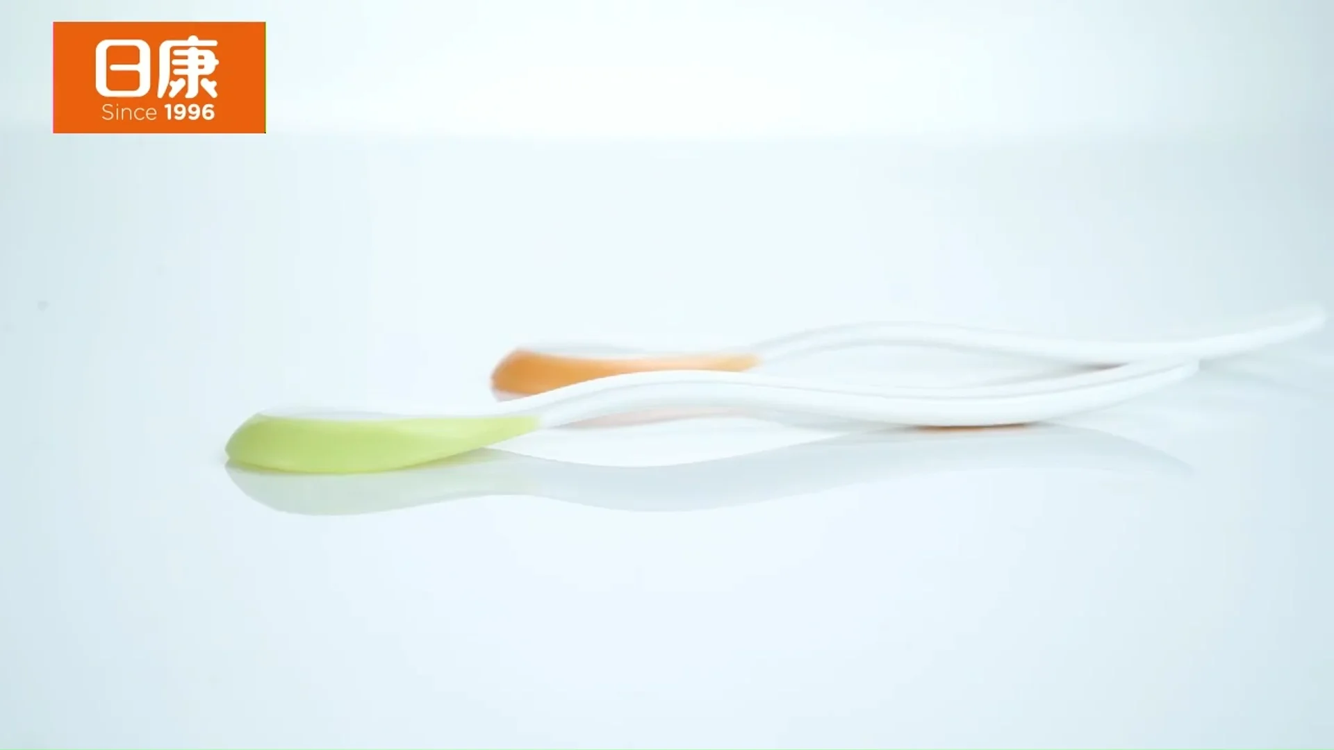 thumbnail image 2 of Safety Baby Temperature Sensing Spoon Heat Toddler Food Feeding Spoons 2 of 9