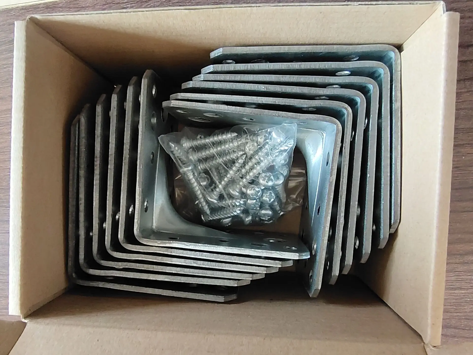 Heavy-Duty Silver Galvanised Angle Wood Connector with Beading Hole Angled Construction Angle Bracket