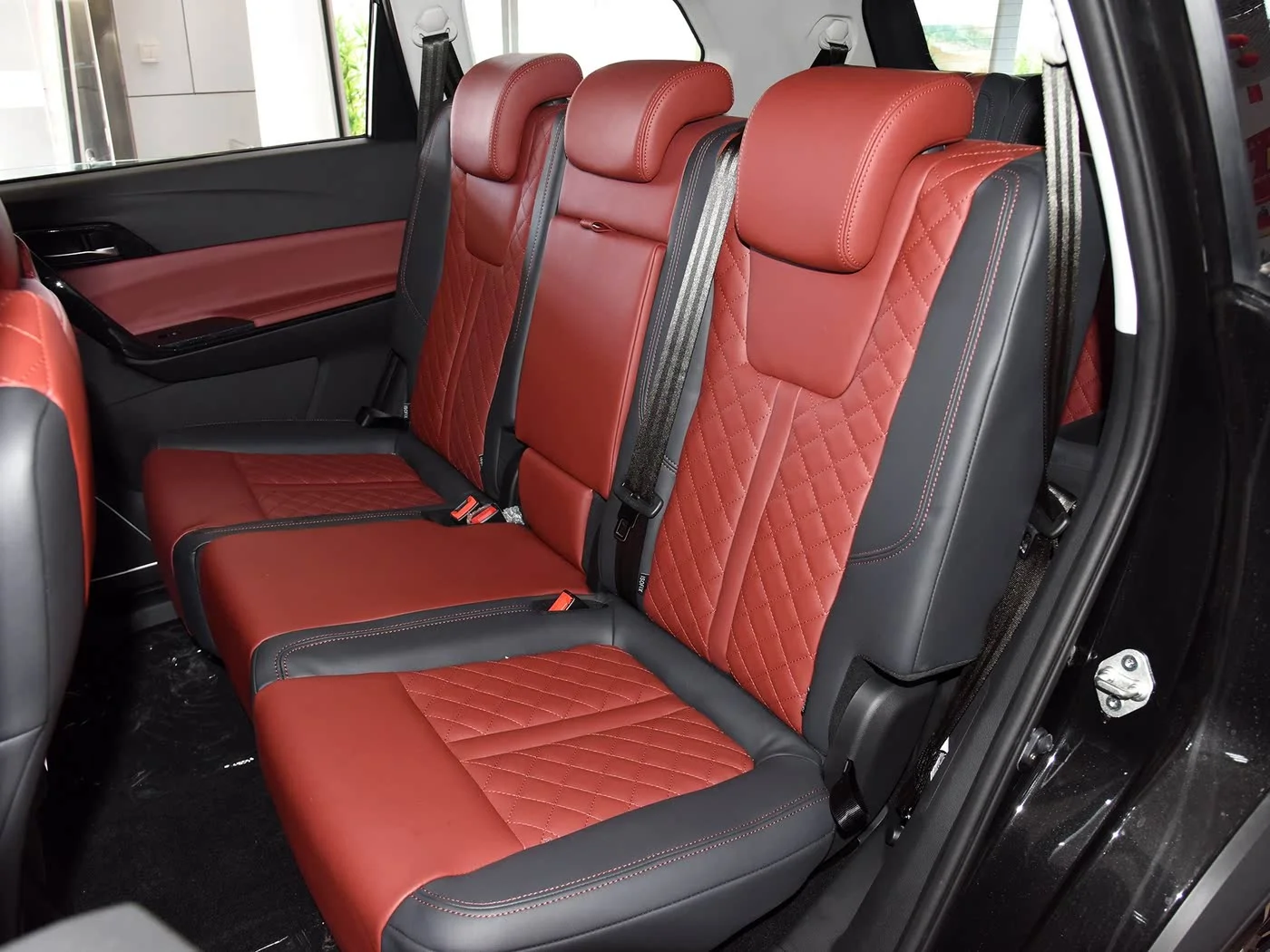 Dongfeng Fengxing T5L SUV High Quality New Design Vehicle Euro VI Emission Available