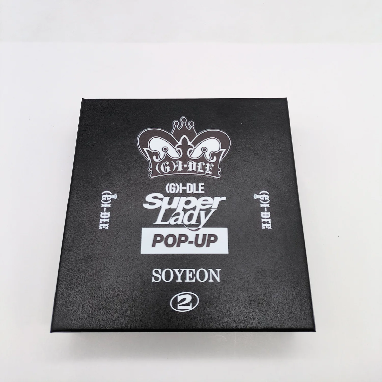 Kpop GIDLE Super Lady Album Gift Box Soyeon Miyeon Shuhua YUQI 