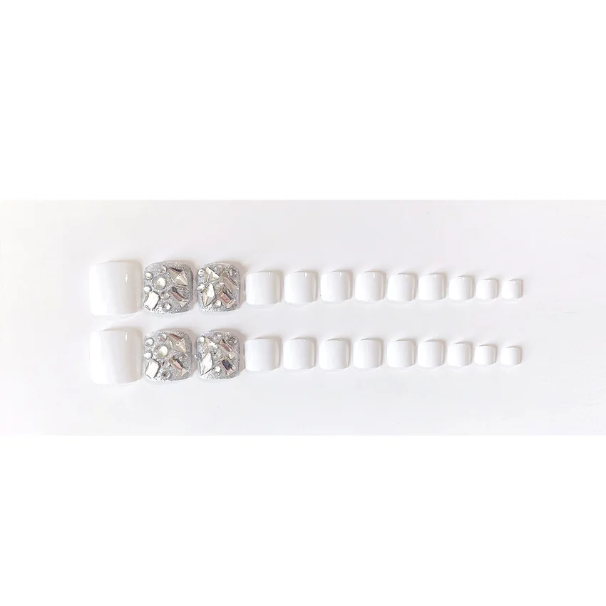 Realistic False Toenail Short Square Decorated Feet French Tip White French Press on Toe Nails
