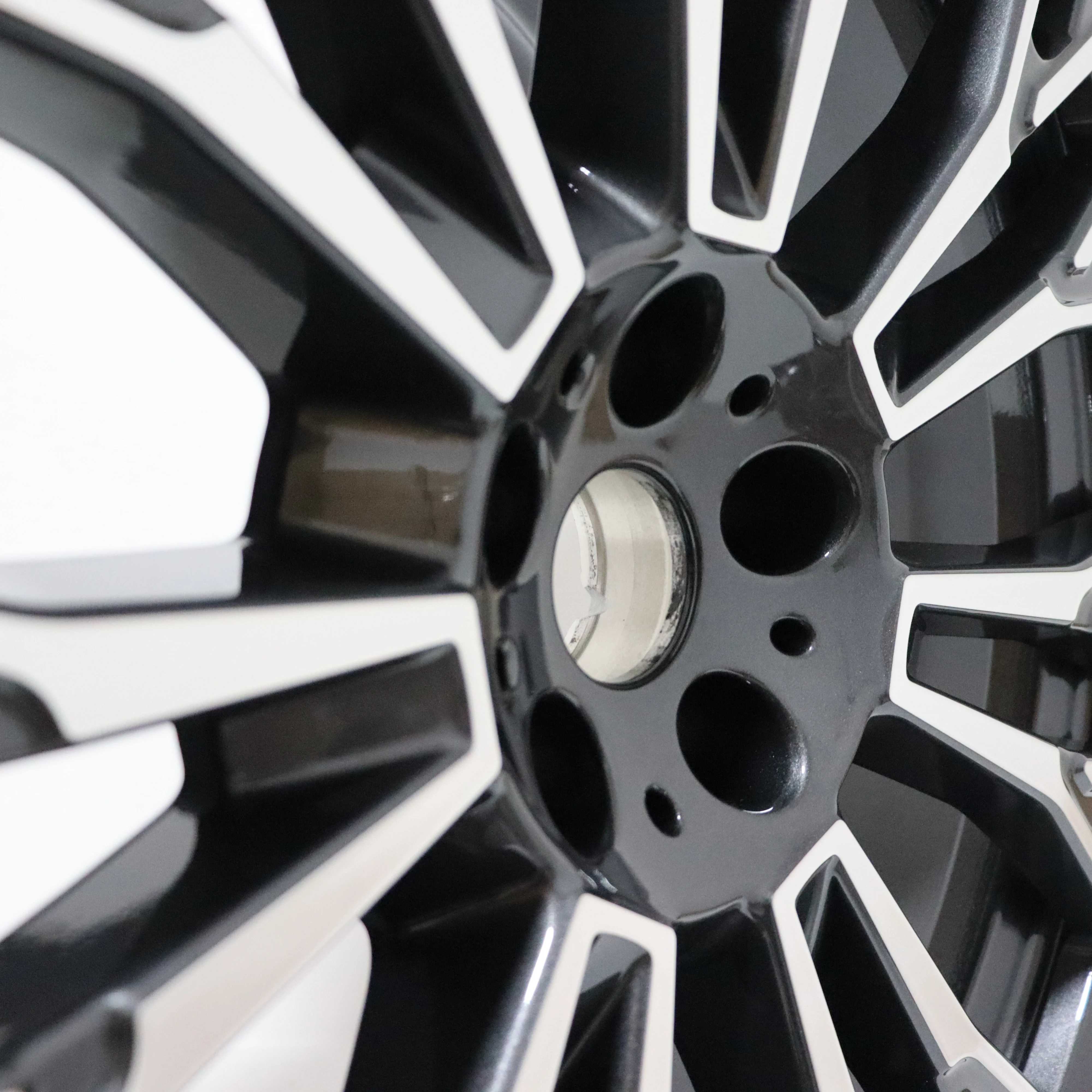 Xywheel X5 22 Inch Wheels - Enhance Your BMW X Series