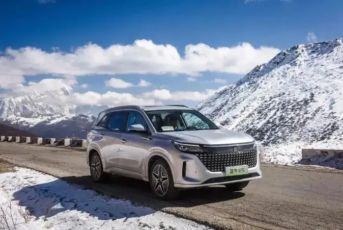 2024 DFSK E5 Plug in Hybrid Ev Phev Midsize Suv Car with Europe EEC/COC Certification