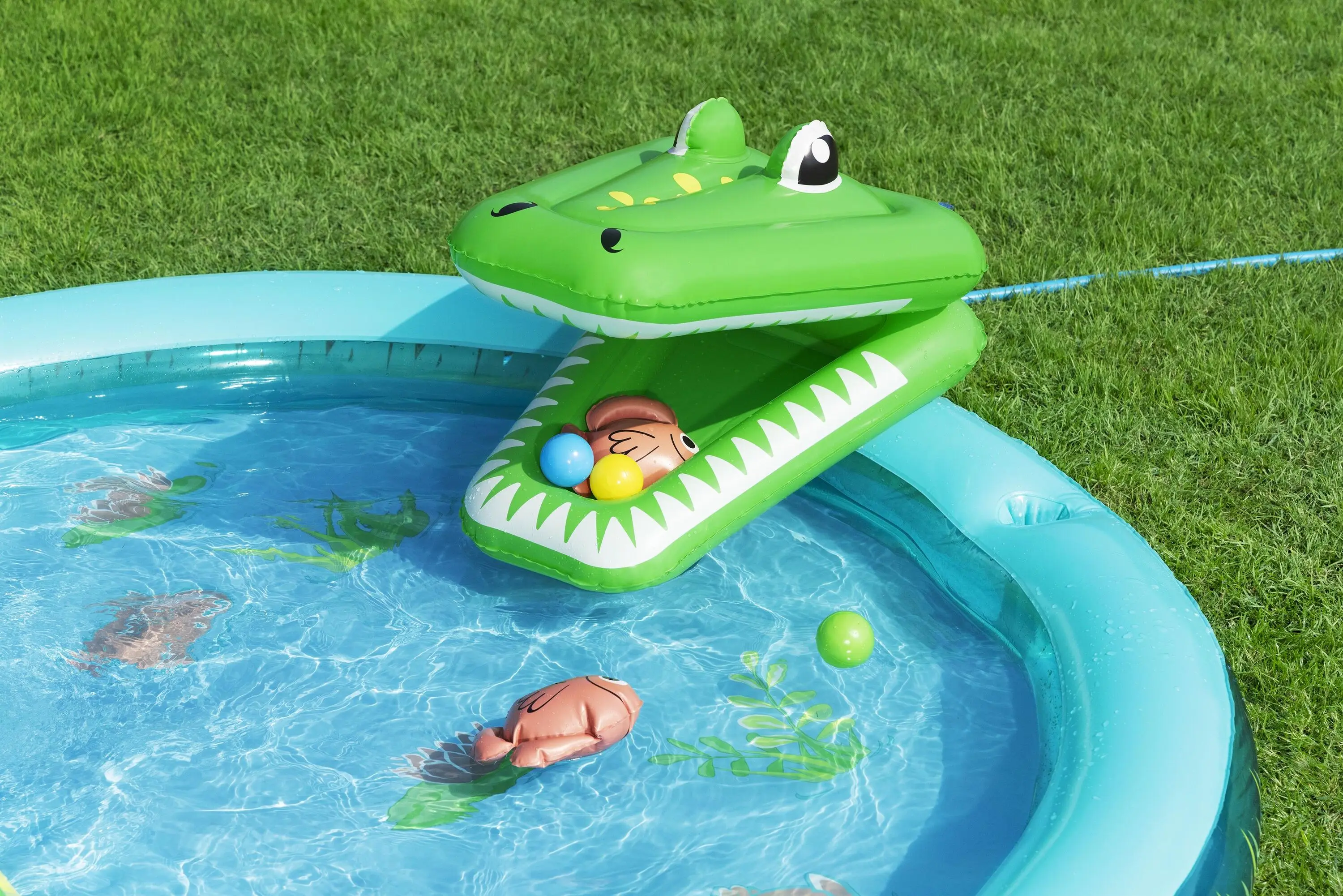 Bestway Fantastic Aquarium - Above Ground Pool with Slide display picture 1