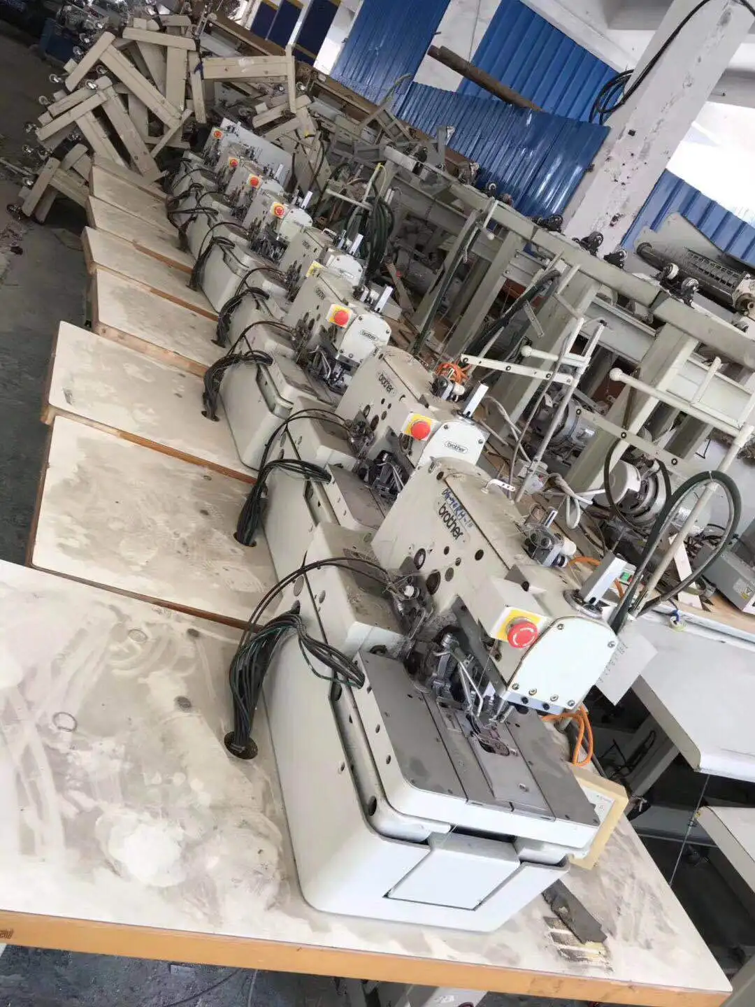 Used Brother 981 Automatic Straight Buttonhole Sewing Machine