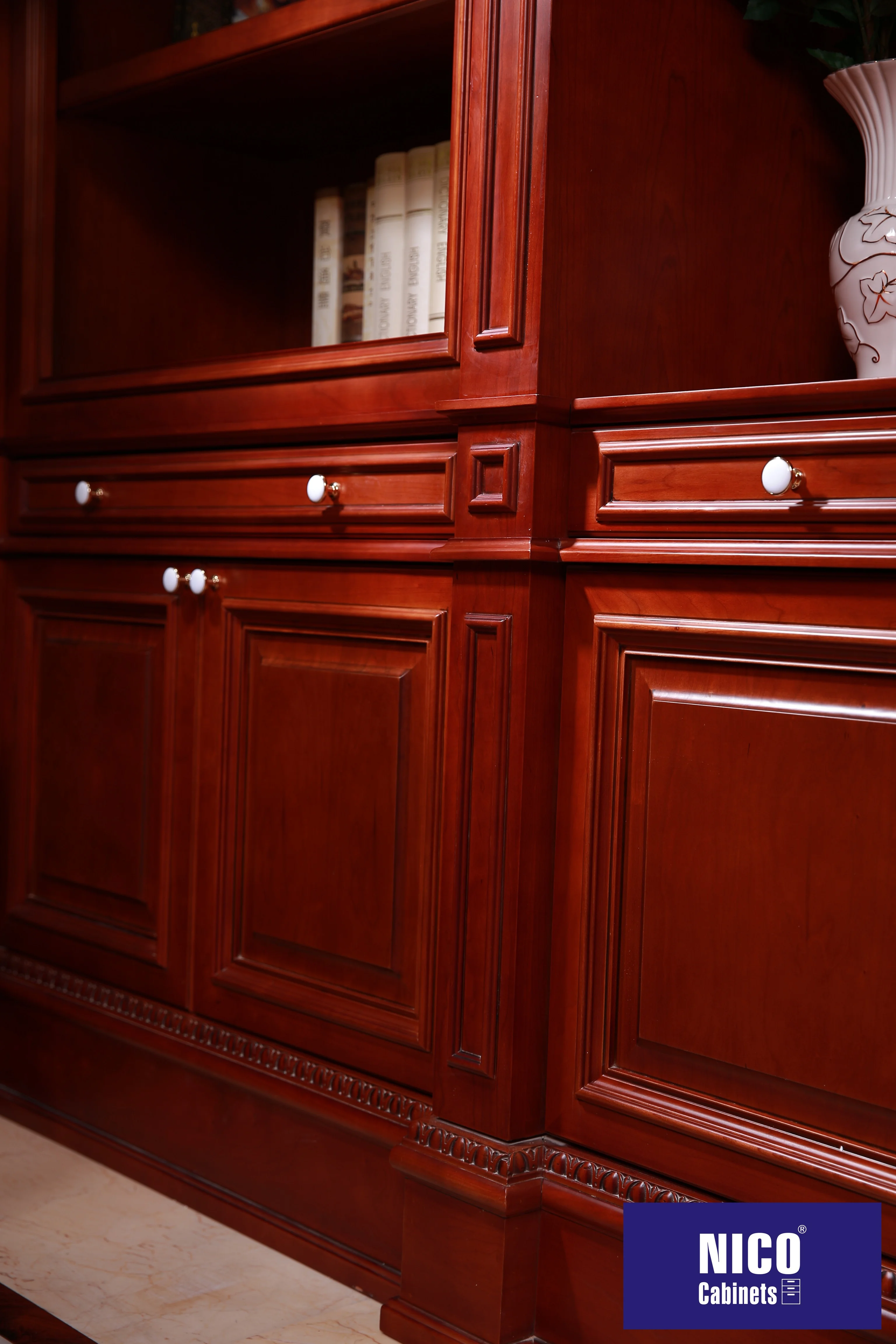 NICOCABINET, итальянский дизайн, современный книжный шкаф под заказ из коричневого и красного дерева, книжная полка со стеклянной дверью, книжная полка, шкаф