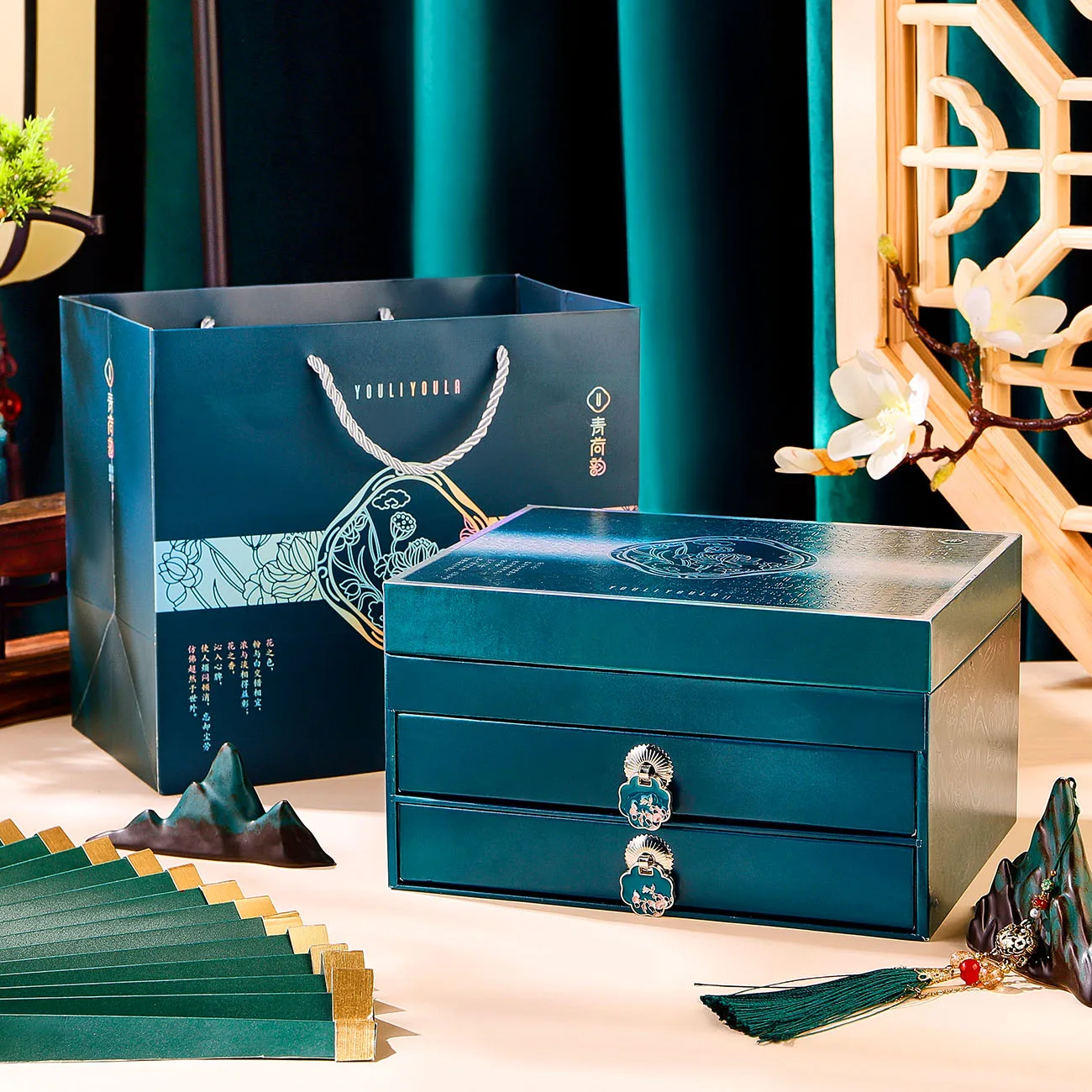 All In One Natural Environmental Lotus Makeup Set Box Essential For