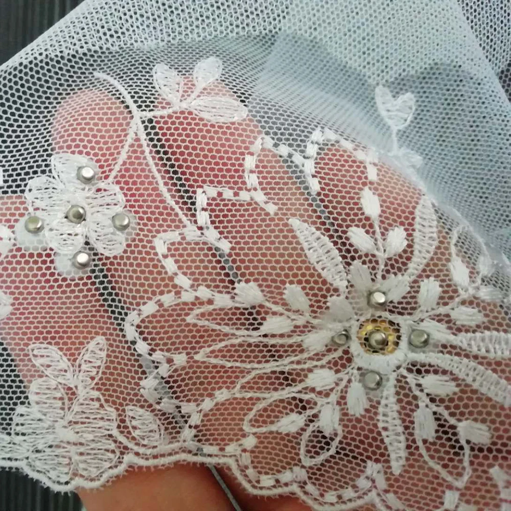 Automatic Mixed Rhinestone Pearl Punching Machine for Fabrics Beads Stone Attaching