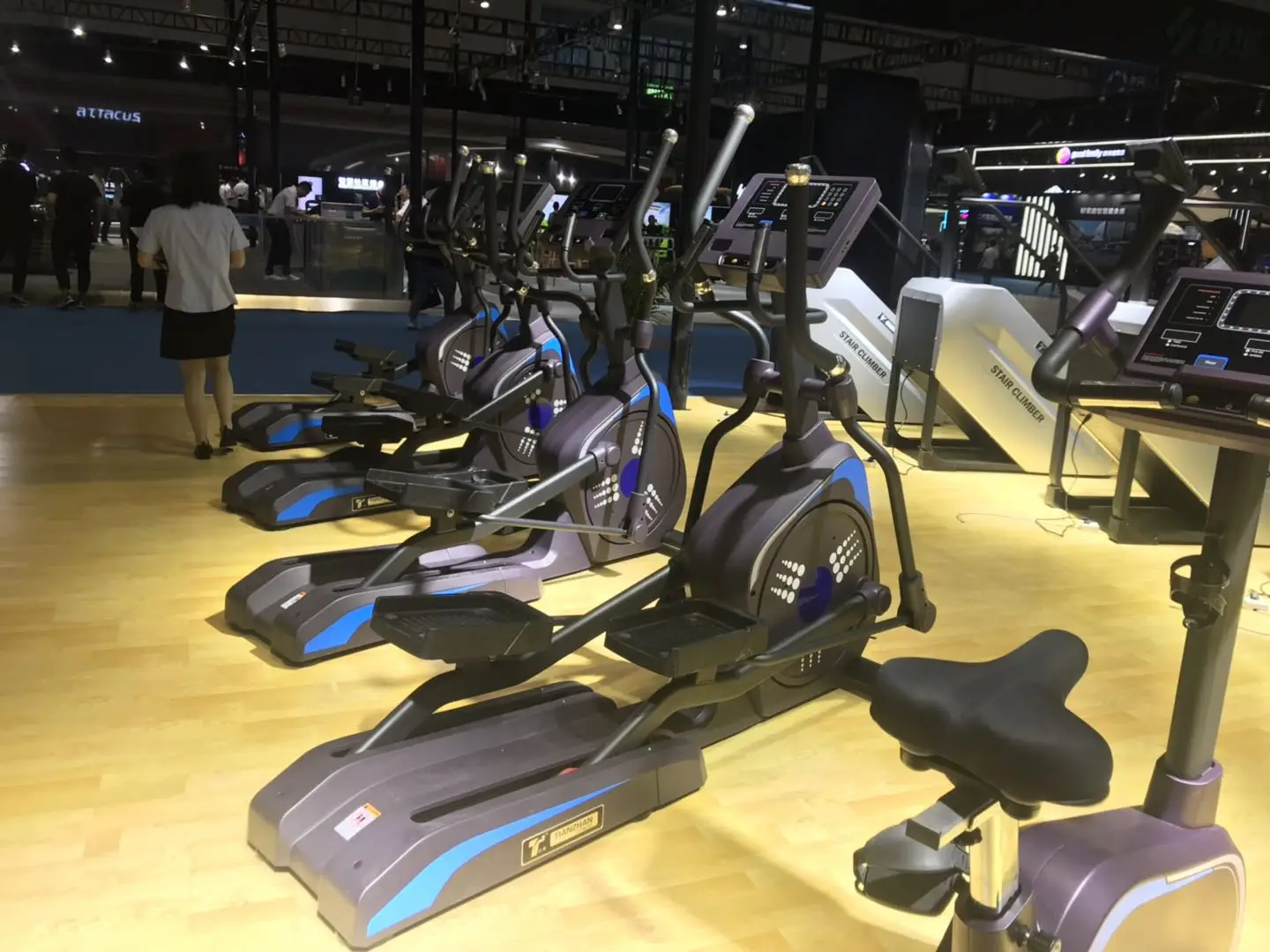 楕円形のクロストレーナー/楕円形のトレーナータッチスクリーン