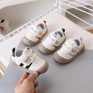 2026 Autumn Style Baby Walking Shoes Little Bear Embroidery Comfortable First Toddler Shoes Breathable Rubber Animal Print