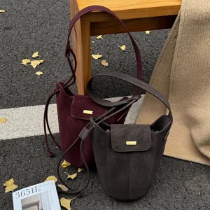Simple Hit-color High Gloss Suede Leather Small Pumpkin Smart Daily-use Luxury Party Women Handbag Coffee