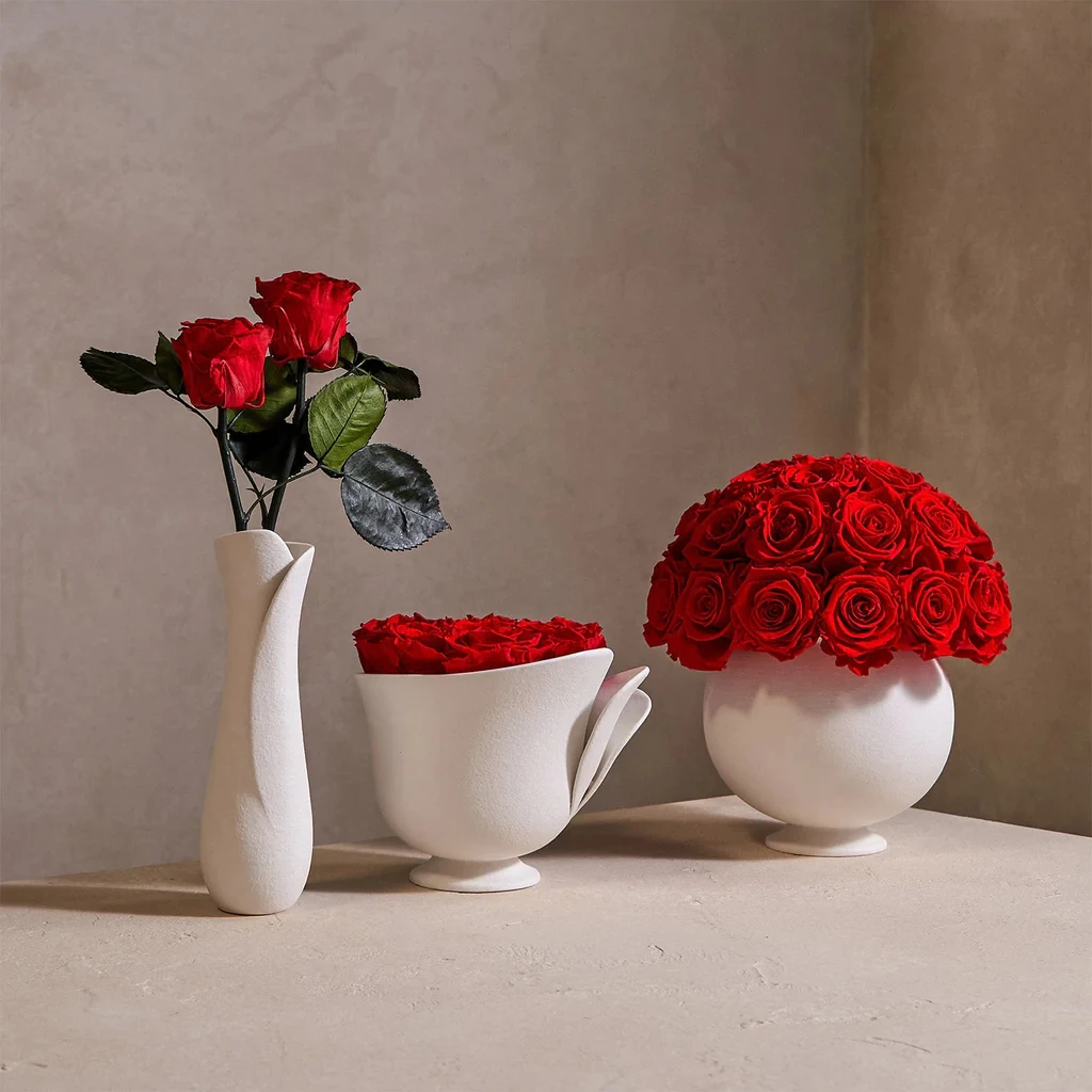 2024 Most Popular Eternal Flower in Ceramic Vase for Home Table Decoration venus Forever Fleur Preserved Rose With Long Stem Box