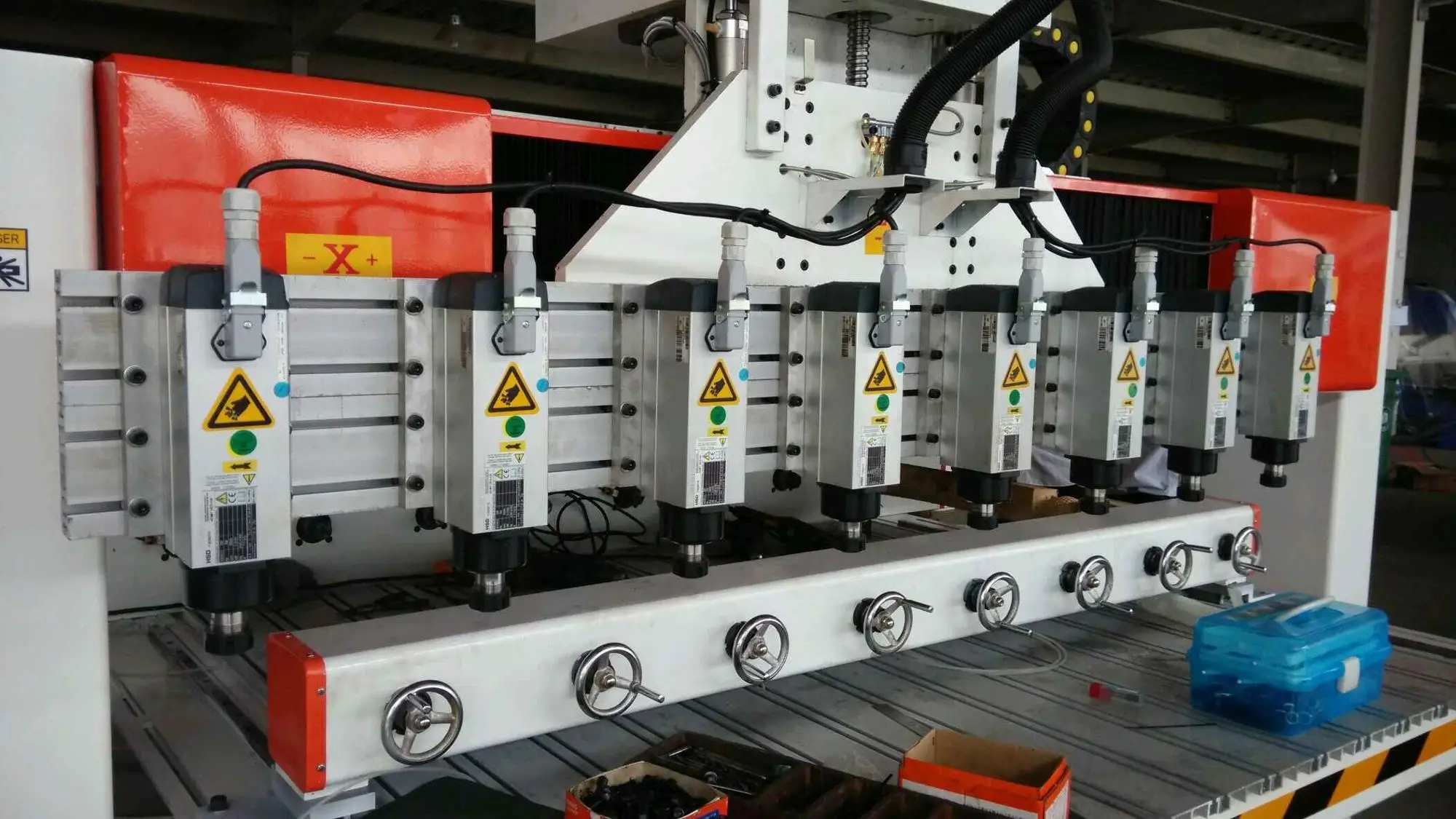 Multi Head 4 Axis 4 6 8 10 12 Rotary  3D Wood  CNC Router Machine 8 Heads Woodworking
